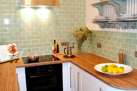 If you are looking to upgrade your kitchen but don’t have the budget to replace it why not have a go at a few of these simple but cost effective changes.